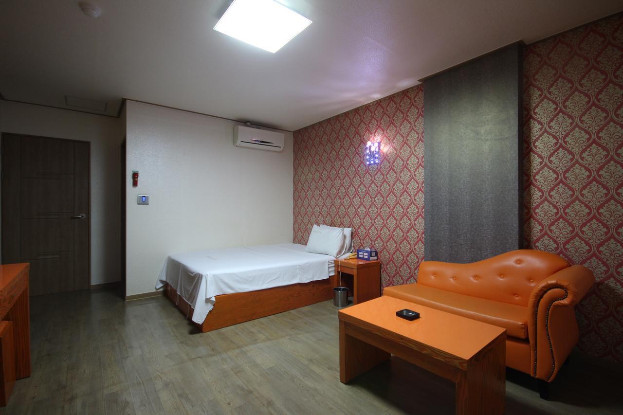 Hotel Lie Geoje Exterior foto